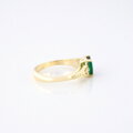 Zelený granát v krásnej kombinácie so žltým zlatom v dámskom prsteni