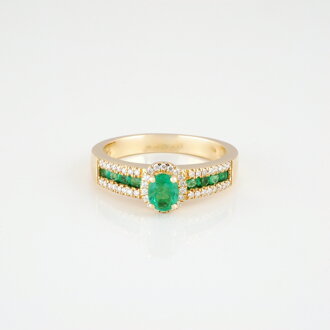 Zlatý prsteň so smaragdmi a briliantmi 50-00437A-1750F